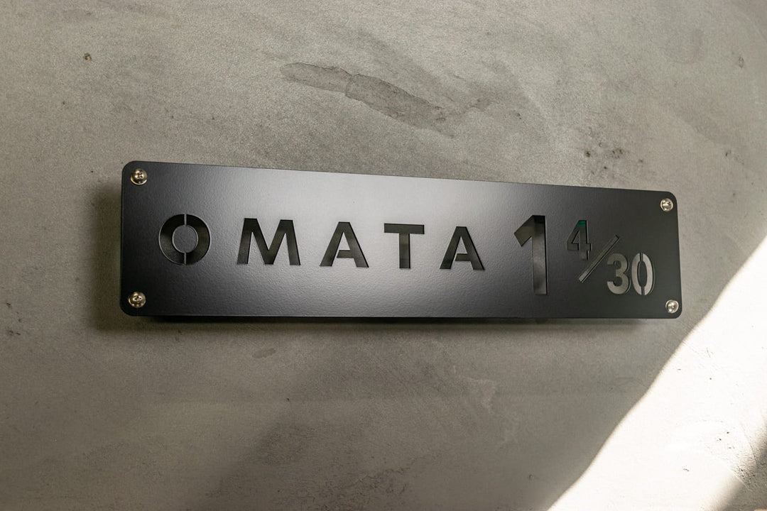 ハリーポッター好き必見！9と¾番線から着想した、遊び心のあるオーダーメイド表札