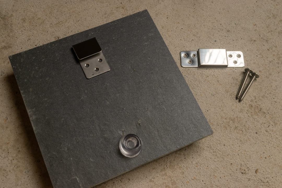 スレート表札【揺らぎ -Yuragi-】｜玄昌石 ｜150角タイル｜取り外し可能な簡単取付｜マンション・アパートにも