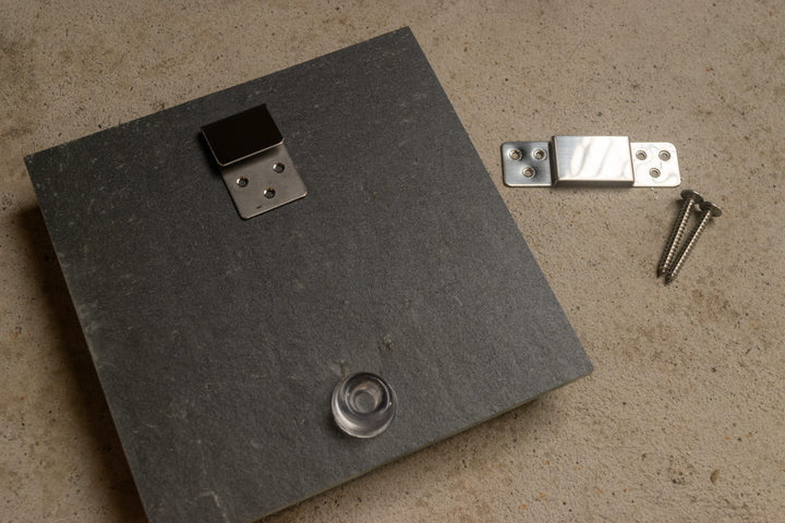 スレート表札【揺らぎ -Yuragi-】｜玄昌石 ｜150角タイル｜取り外し可能な簡単取付｜マンション・アパートにも