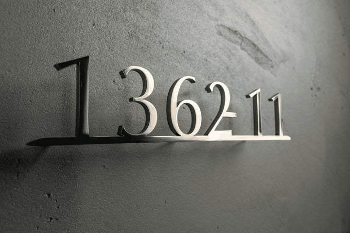 ステンレス製ハウスナンバー【PAUL No.】6mm厚｜番地のみ｜切り文字オーダーメイド表札