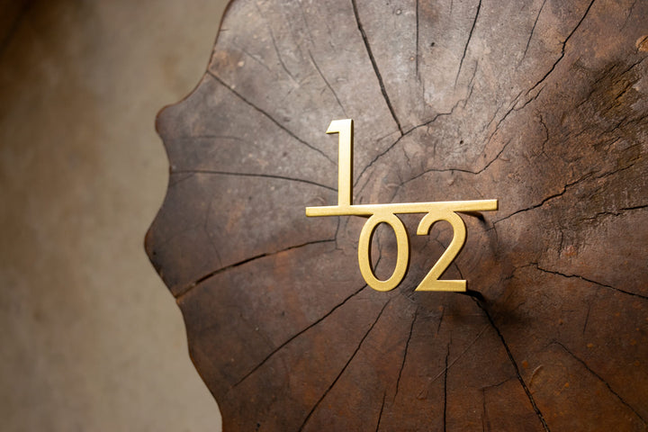 ステンレス製ルームナンバー【RAUM】マンション・集合住宅向け｜番地のみ｜オーダーメイド対応｜複数注文割引あり