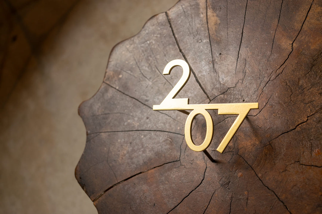 ステンレス製ルームナンバー【RAUM】マンション・集合住宅向け｜番地のみ｜オーダーメイド対応｜複数注文割引あり