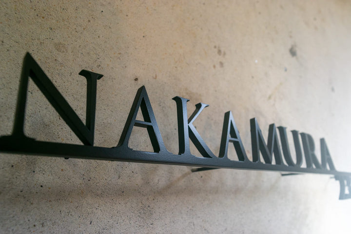 ステンレス表札【TRAJAN】切り文字｜オーダーメイド｜選べるカラー