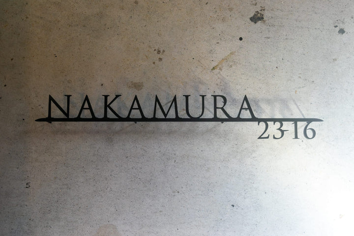 ステンレス表札【TRAJAN】切り文字｜オーダーメイド｜選べるカラー