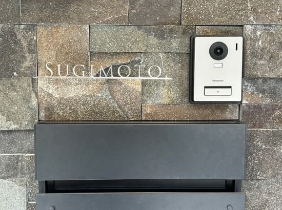 ステンレス表札【TRAJAN】切り文字｜オーダーメイド｜選べるカラー