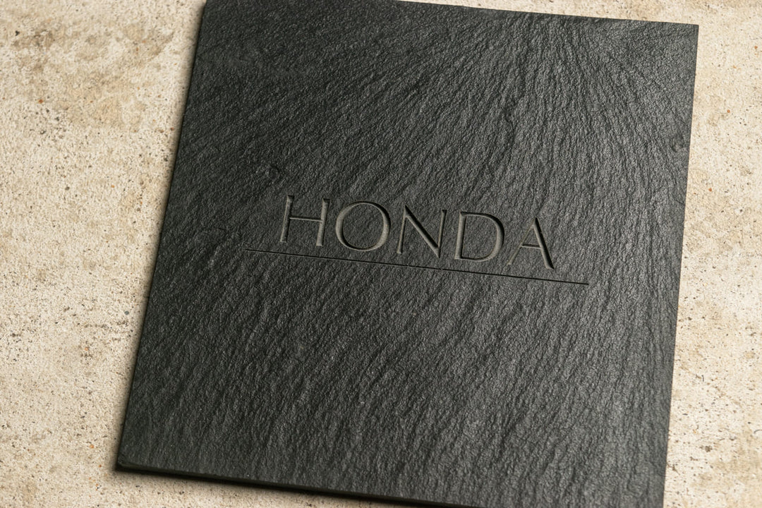 スレート表札【揺らぎ -Yuragi-】｜玄昌石 ｜150角タイル｜取り外し可能な簡単取付｜マンション・アパートにも