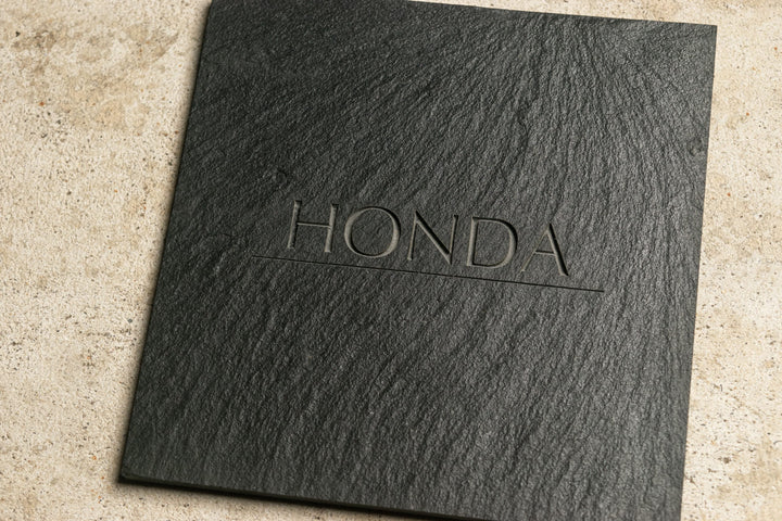 スレート表札【揺らぎ -Yuragi-】｜玄昌石 ｜150角タイル｜取り外し可能な簡単取付｜マンション・アパートにも