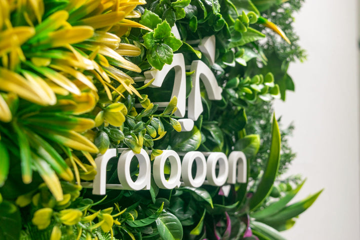 フェイクグリーン看板【Midoria】オーダーメイド製作｜お店やオフィスを彩るサインボード