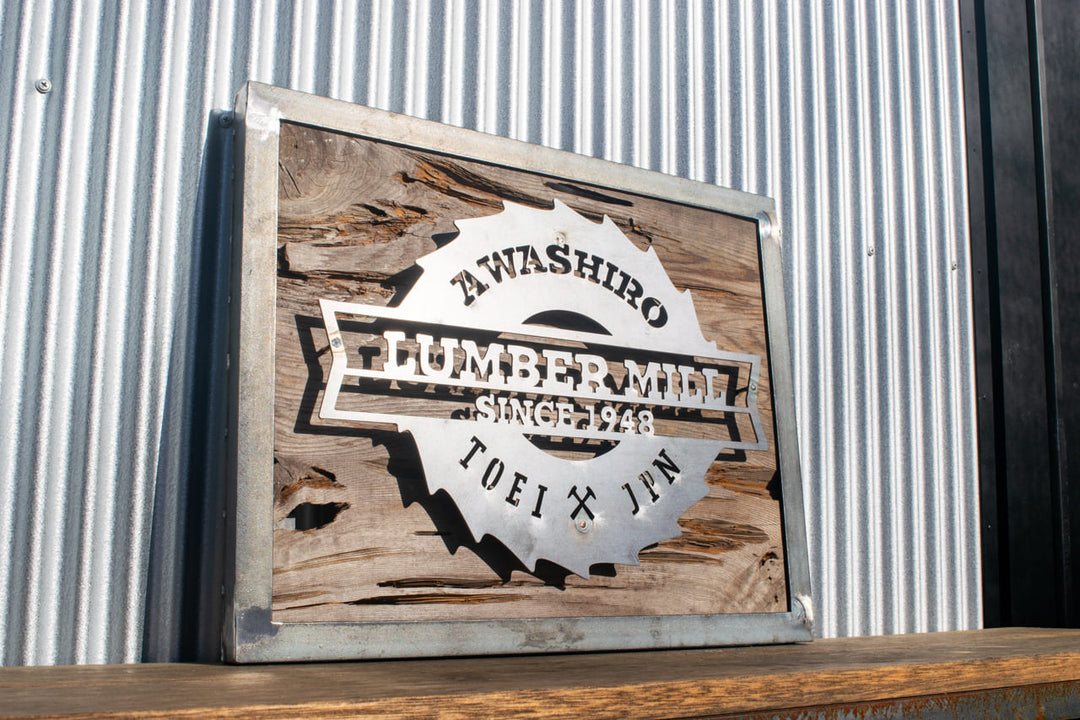 ショップロゴを基にしたステンレス製の切り文字看板を制作します